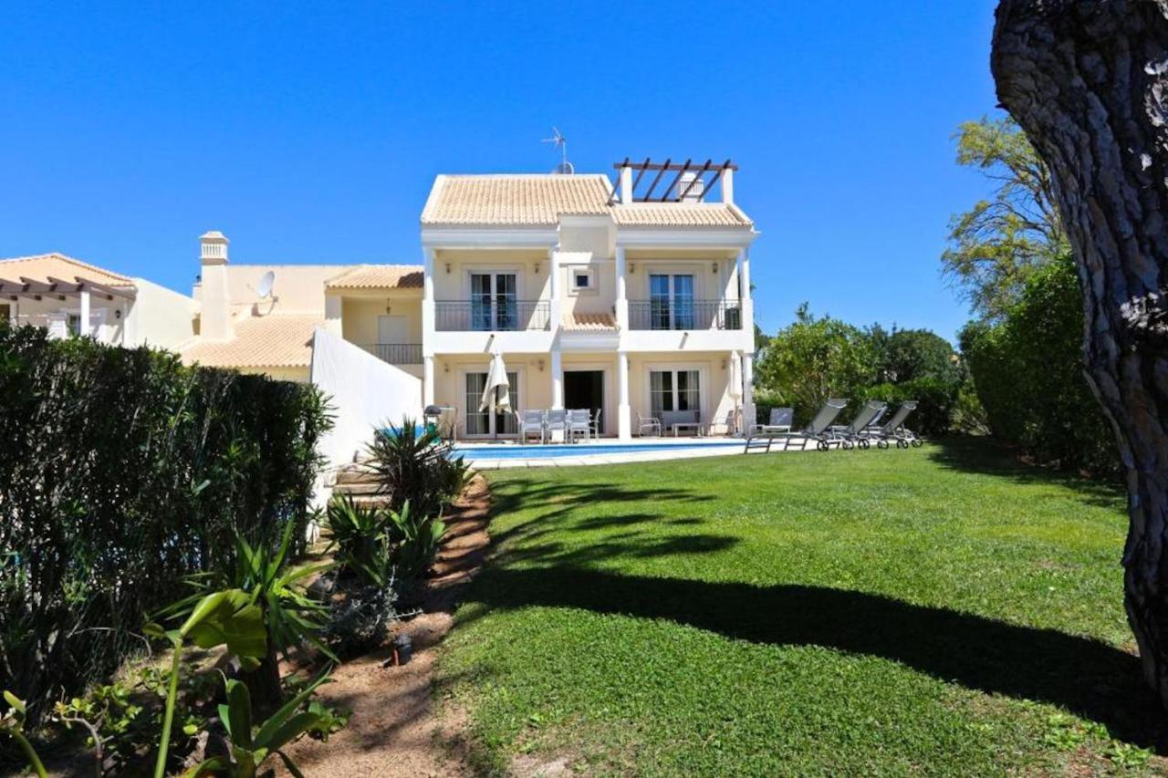 Spacious Vilamoura Villa 4 Bedrooms Villa Amendoeira Table Tennis Great Pool Area Quarteira Exterior foto